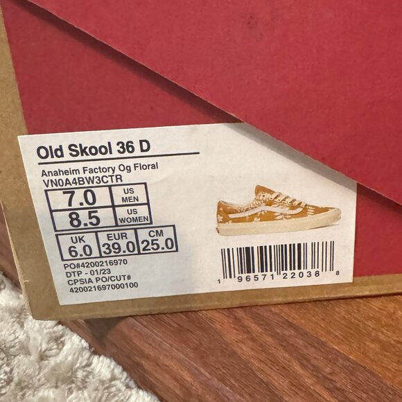 Women's Old Skool 36D Anaheim Factory Og Floral Vans Size 8.5, NIB - Picture 2 of 3